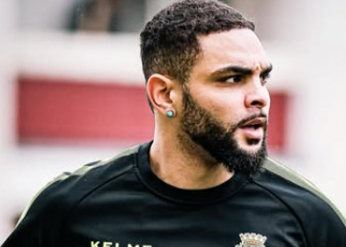 Bobotoh Full Tersenyum: Layvin Kurzawa Datang, Federico Barba Dipastikan Bertahan di Persib