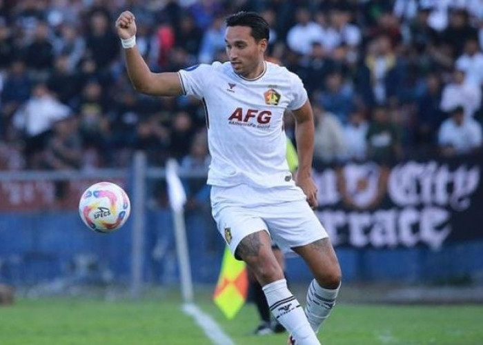 Jelang Lawan PSS Sleman, Marcelo Rospide Komentari Debut Ezra Walian Bersama Persik Kediri, Bobotoh Membela