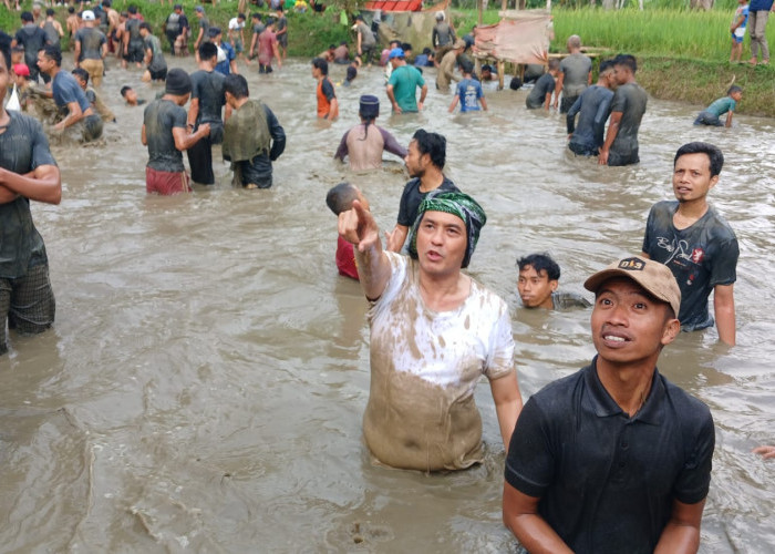 Diky Candra Ngobeng Bareng Warga Tamansari, Silaturahmi Sambil Lestarikan Budaya