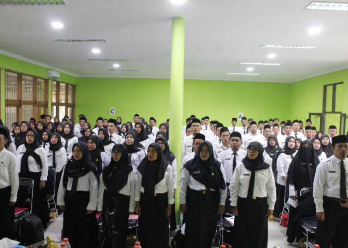 307 Guru PPPK di Kabupaten Tasikmalaya Tandatangani Perpanjangan Perjanjian Kerja, Ini Pesan Sekda Mohamad Zen