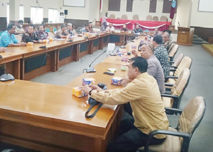 Minta Tambahan Penghasilan, Forum Guru Bersetifikasi Kota Banjar Kembali Datangi Dewan