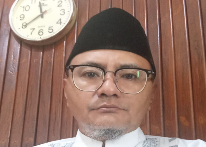 Refleksi Hari Guru Nasional: Menjaga Cahaya Ilmu, Meneguhkan Izzah Guru