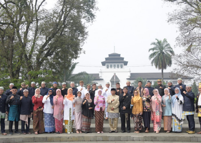 Plh Gubernur Jawa Barat Uu Ruzhanul Ulum: Merdeka Belajar untuk Kebebasan Insan Pendidikan Berkreasi 