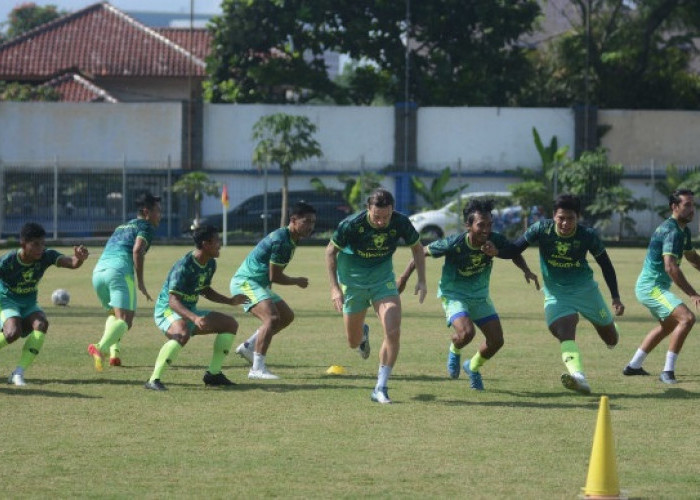 Hadapi PSIS Semarang, Instruksi Pelatih Sementara Persib Keras: Harus Fight, Jangan Disia-siakan
