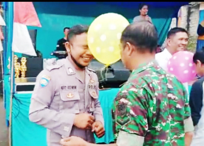 Anggota TNI dan Polisi di Mangkubumi Tasik Kompak, Ikut Adu Joget Balon