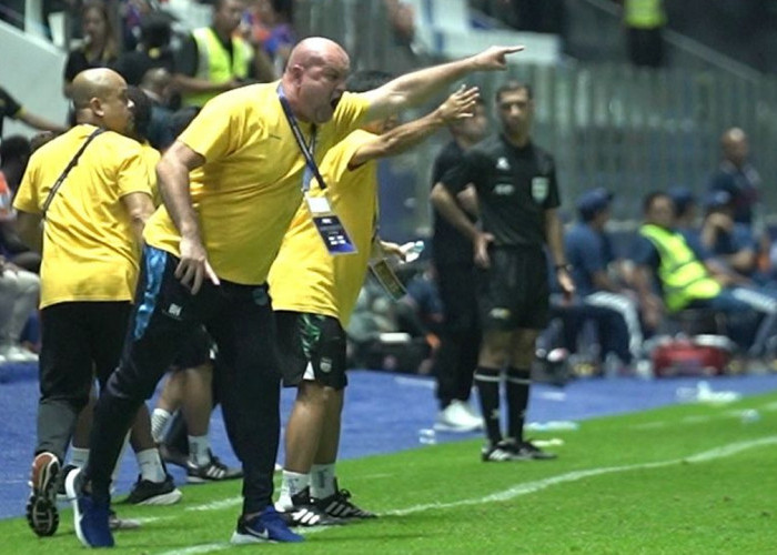  Bojan Hodak Minta Bantuan Bobotoh Persib Bandung untuk Kalahkan Tim Perwakilan China Zhejiang FC