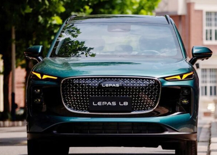 SUV Premium Futuristik 2026, Chery Lepas L8 Aman dan Nyaman di Musim Hujan