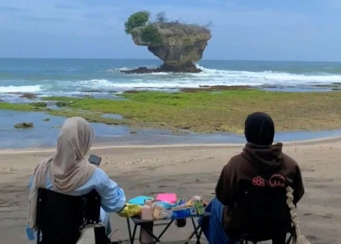 Jadi Pantai Favorit Versi Smiling West Java, Pantai Madasari Tawarkan Spot Pemandangan Laut yang Instagramable