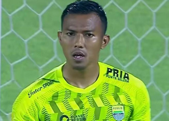 Teja Paku Alam Lakukan Save Mahal, Selamatkan Persib dari Kekalahan, Bobotoh Berikan Apresiasi