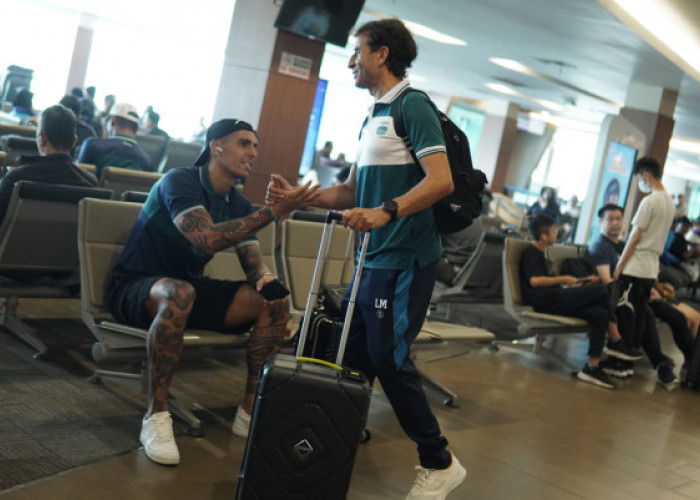 LOGIS, Penjelasan Luis Milla Soal Skuad Persib Berangkat ke Bali Sehari Jelang Hadapi Arema FC