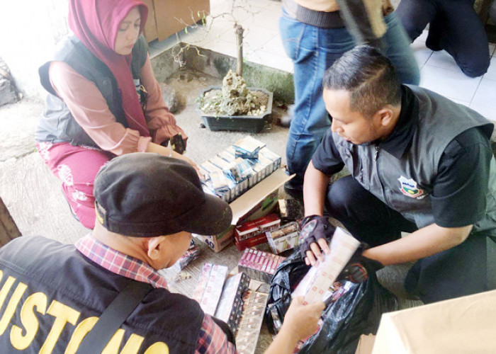 Rokok Ilegal Jadi Sasaran Razia di Garut