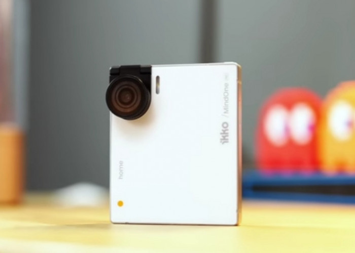 Ikko Mind One Pro, Smartphone Mini dengan Desain Kotak yang Berani Beda di Tengah Tren HP Layar Besar