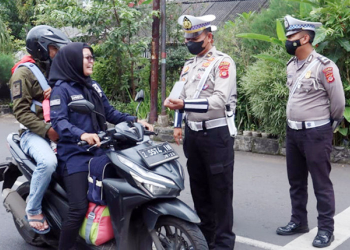 Operasi Zebra Lodaya 2022 di Ciamis Incar Pengendara Motor yang Pakai Ponsel dan di Bawah Umur