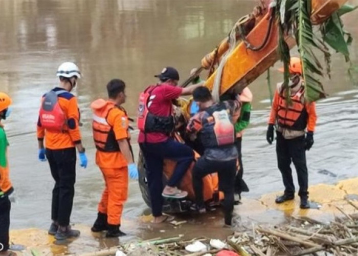 Mahasiswi IPB Terseret Banjir Hingga 30 KM, Korban Dikenali Lewat Baju dan Gelang