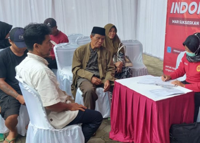 Warga Cigugur Serbu Stand Vaksinasi Covid-19 Binda Jawa Barat
