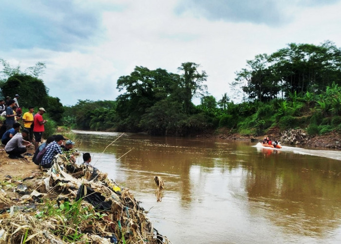 Dua Orang Pencari Biawak Hanyut dan Tenggelam saat Menyeberangi Sungai Citanduy Kota Banjar 