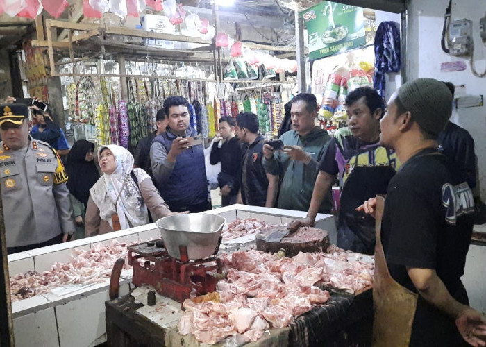 Sidak Pasar Jelang Nataru di Kabupaten Tasikmalaya: Harga Sembako Melonjak, Pasokan Aman, Dompet Tertantang