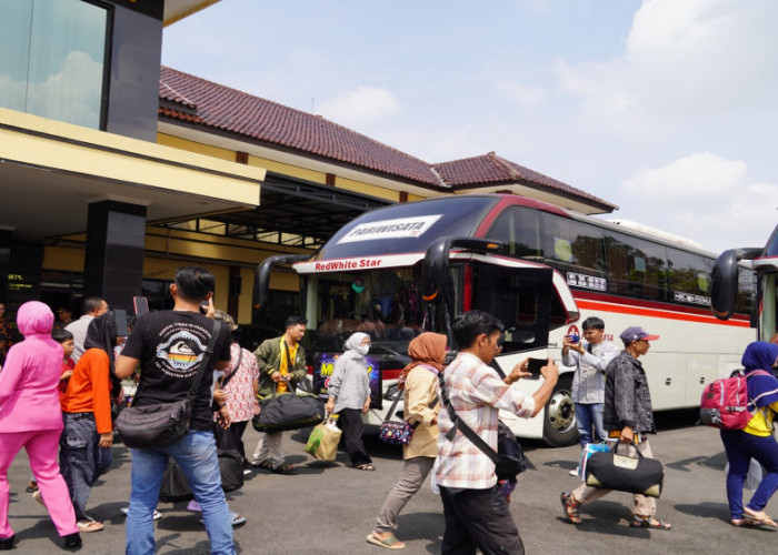 Polres Tasikmalaya Kota Berangkatkan 110 Pemudik ke Jogjakarta dan Solo Lewat Mudik Gratis