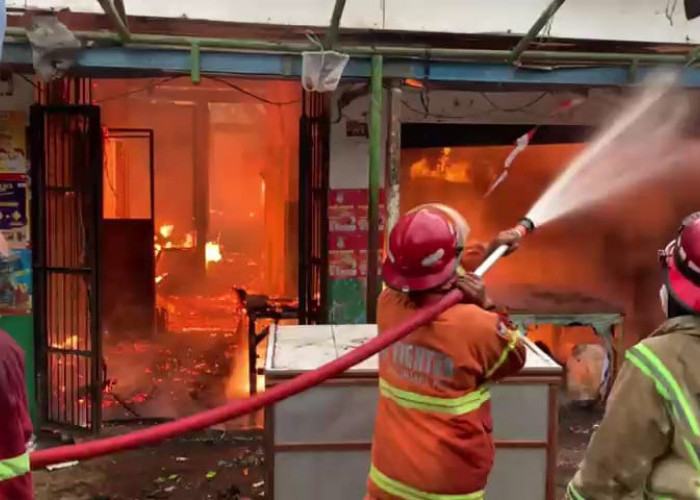 200 Kios di Pasar Ciawi Tasikmalaya Terbakar Tadi Sore 