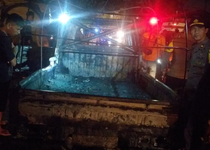Polisi Dalami Kasus Mobil Pikap Pengangkut BBM yang Hangus Terbakar di Cikurubuk, Kota Tasikmalaya
