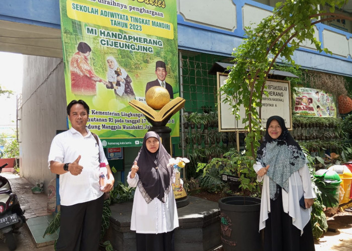 Sekolah di Ciamis Gelorakan Pungut Sampah Plastik untuk Sukseskan HPSN