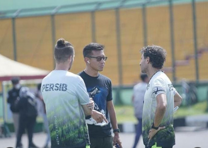 PERSIB Bandung Berhasil Datangkan 4 Pemain Anyar Jelang Liga 1 Bergulir, Salah Satunya Gelandang Asal Spanyol