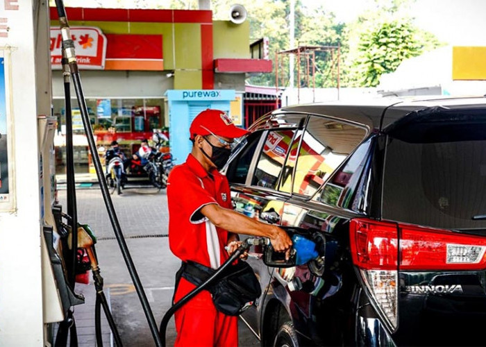 Kejutan! Orang Terkaya di Indonesia Berubah, 2023 Dikaji Harga BBM Turun, Pertalite? 