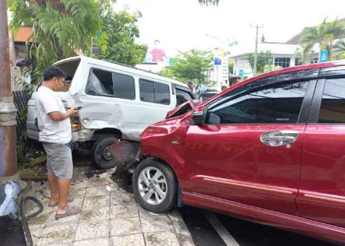 3 Mobil Tabrakan Beruntun di Ciamis, Ini Nama-Nama Sopir dan Penumpangnya