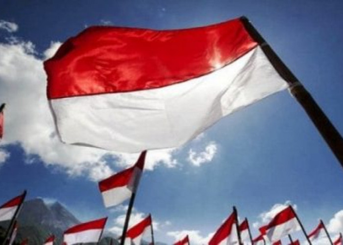 10 Aturan Pengibaran Bendera Merah Putih Menjelang Perayaan HUT Kemerdekaan yang ke-77