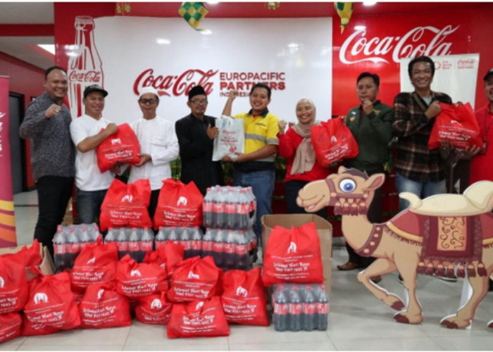 Berkah Ramadhan: CCEP Indonesia Berbagi Kebahagiaan Salurkan Ribuan Paket Lebaran 