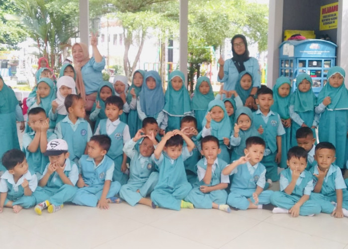 Outing Class TK Fii Mardhotillah, Berkeliling Kota Tasik Belajar Tentang Lingkungan Sekitar