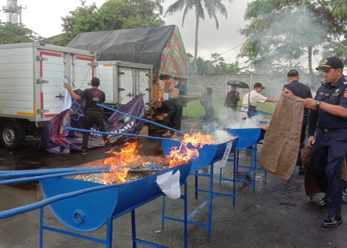 4,4 Juta Rokok Ilegal Dimusnahkan Bea Cukai di Tasikmalaya, Kerugian Negara Capai Rp 3,2 Miliar  