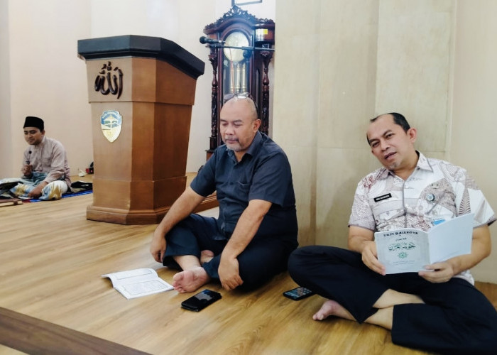 ASN Pemkot Tasikmalaya Mengisi Waktu Luang dengan Belajar Tajwid di Masjid