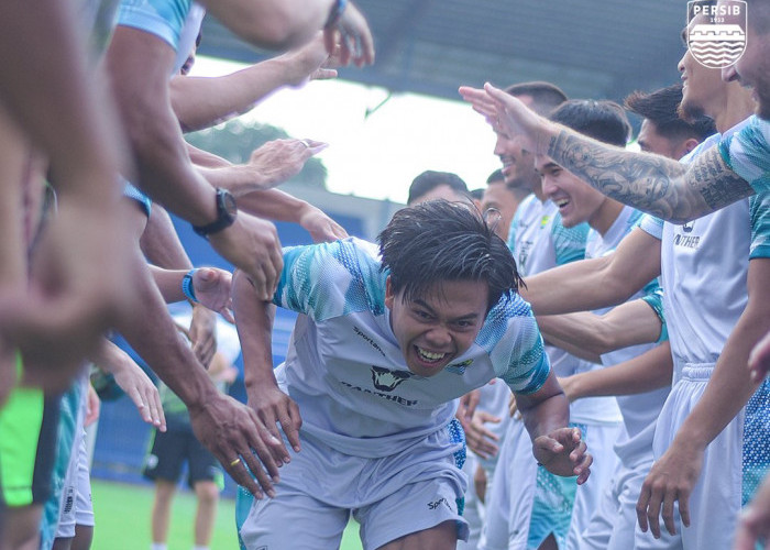 Tak Diragukan Lagi, Persib Bisa Juara Musim Depan, Ini 7 Alasan Kuncinya Piala Liga 1 Dibawa ke Bandung 