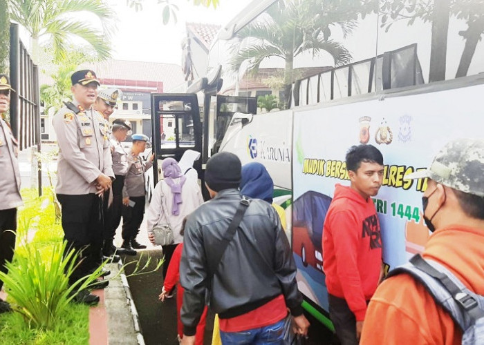Program Mudik Gratis Polres Tasikmalaya Berangkatkan 200 Pemudik Asal Jawa Tengah