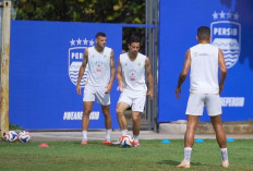 Preview Persib vs Persija: Duel Panas Sarat Gengsi di GBLA Siang Besok