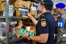 Purbaya Siapkan Layer Baru Cukai Rokok, Serikat Buruh Soroti Dampak ke Pekerja