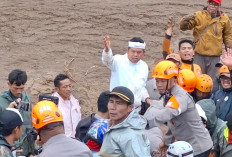 Puluhan Warga Tertimbun Longsor Cisarua, Bandung Barat Tetapkan Status Tanggap Darurat