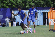 Terjawab! Mengapa Da Silva Sambut Antusias Mariano Peralta Gabung Persib Bandung