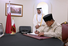 Prabowo Datangi Kedubes Qatar, Tulis Langsung Pesan Duka untuk Sheikh Hamad bin Khalifa Al Thani