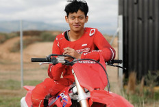 Jelang MotoGP Prancis 2026, Veda Ega Pratama dan Mario Aji Gaspol Motocross di Sant Feliu de Codines