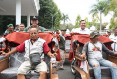 Warga Kabupaten Tasikmalaya Terima 220 Becak Listrik, Ini Pesan Bupati Cecep