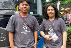 Mahasiswa UNJ Jadi Relawan FIFA ASEAN Cup 2026, Bantu Penonton Naik Shuttle Bus Gratis