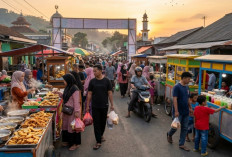 Manfaat Sosial dan Ekonomi di Balik Berburu Takjil Ramadhan Menjelang Magrib 